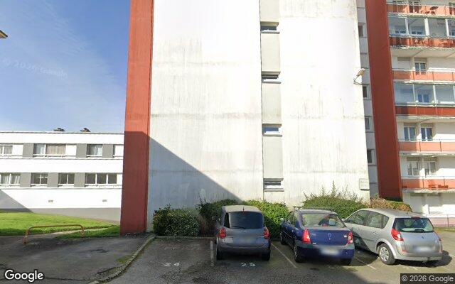 Façade : place Raymonde Moysan, Lorient